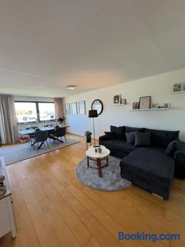 Emelies Sonnenwohnung mit Balkon - Image 1