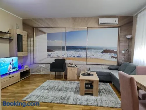 Apartman ESPRESSO sa parkingom - Image 1