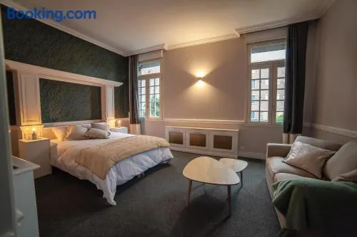 MAISON RENARD - Image 1