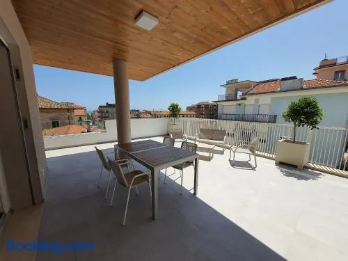 Appartamento di pregio con terrazza vista mare - Image 1