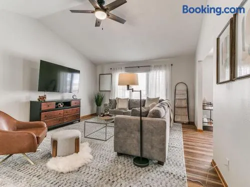 4901 Waller - Image 1