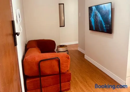 Apartamento com ar condicionado e lava e seca - Image 1