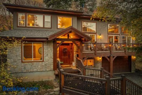 Aspen Springs Sundance, Mountain Cabins Utah, 5 BR, 4 BA, Pool Table - Image 1