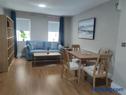 Blacklion prime location apartment - Image 1