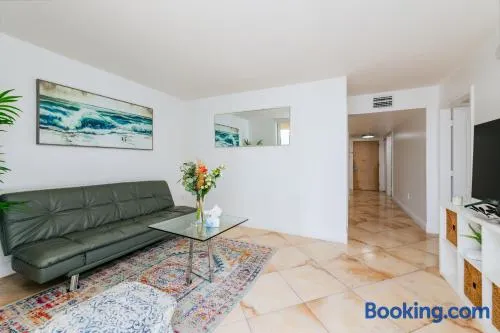 Amazing 2 BR APT at Brickell, Free Parking - Image 1