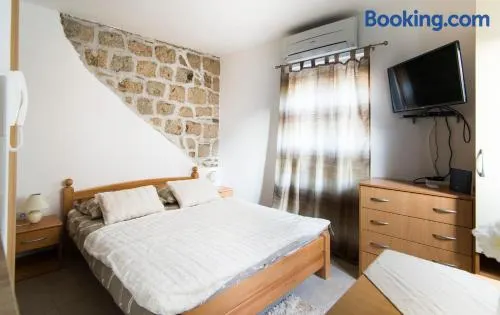 La Perla Luxury Apartments - Image 1