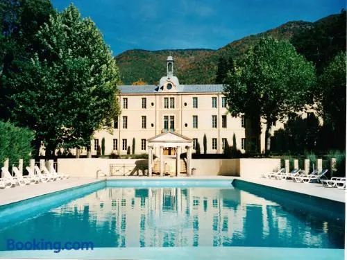 A beautiful 2 persons studio in a chateau with swimming pool - Image 1