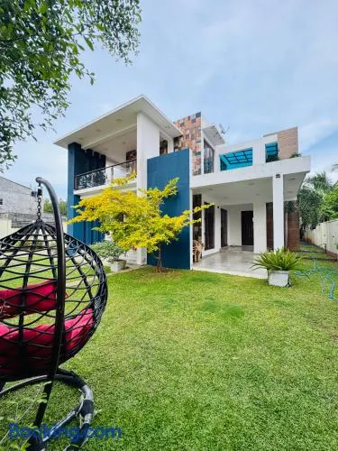 US Apartment - Image 1