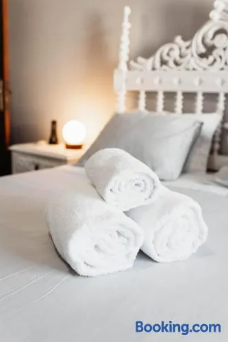 Anoitecer Itinerante AL - Vintage Bedrooms by Lethes Legacy - Image 1