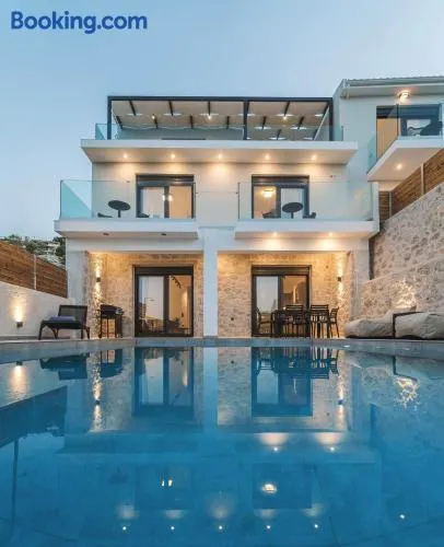Nemesis Luxury Villas - Image 1