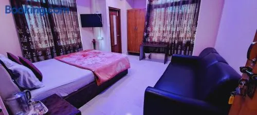 Shillong Guest House - Image 1