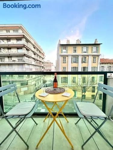 Studio 600 m de la Promenade des Anglais - Image 1