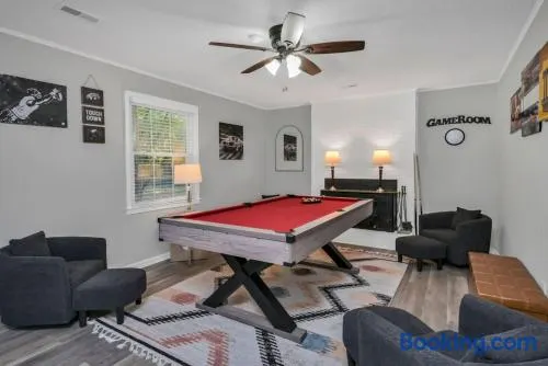 Lexington Leisure House- 4BR - Image 1