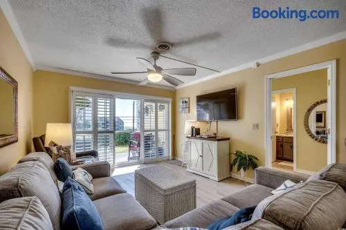 2 Bedroom Condo - Just Blocks from the Beach! Dunes Crest A-2 - Image 1
