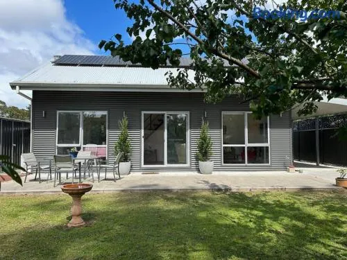 Willow Twig Cottage - Image 1