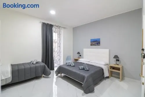 B&B Italia - Image 1