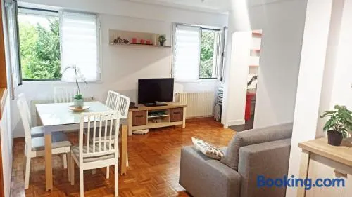 Apartamento en San Sebastián con plaza de parking gratis - Image 1