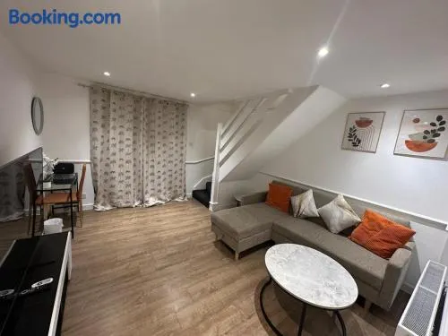 Home Away From Home Ideal for Families and Contractors - Image 1