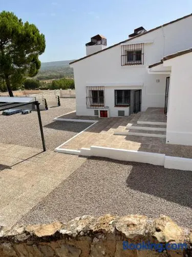 DJM Palms - Shared Casa Rural - Casa Rural Compartida - No es una casa privada - Image 1
