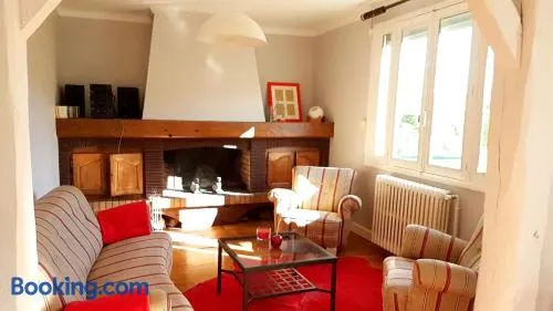 maison spacieuse renovée - Image 1