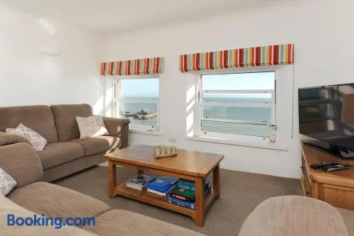 2 Bed beach front apartment with spectacular views overlooking Viking Bay - Image 1