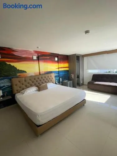 HS-DD Habitación Deluxe cerca al mar con piscina y wifi - Image 1