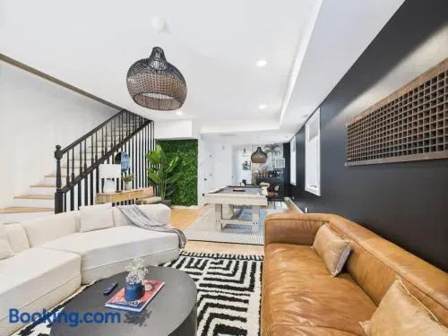 Luxe Chicago Retreat Game Room, Deck Fire Pit - Image 1