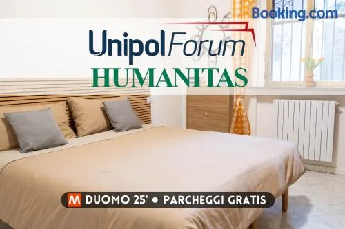 HUMANITAS-FORUM, Casa Accogliente con Parcheggi Gratis - Image 1