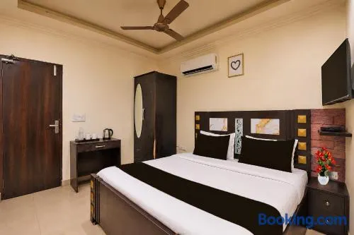 Collection O Sector 5 Ghaziabad Formerly Five Seas - Image 1