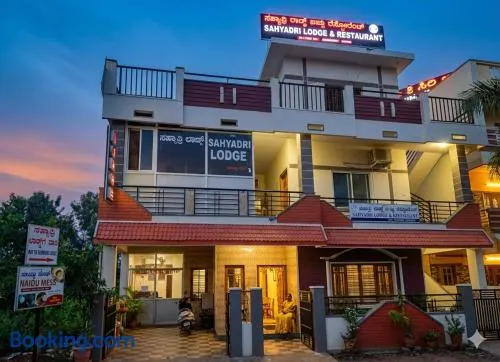 Sahyadri Lodge and Restaurant - Image 1