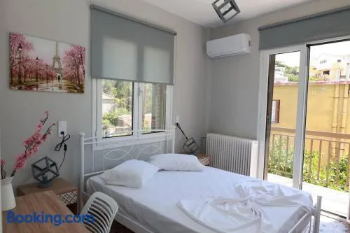 Beautiful apartment in Plomari - Image 1