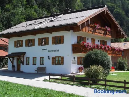 Ferienwohnung mit Garten | Bergblick - Image 1