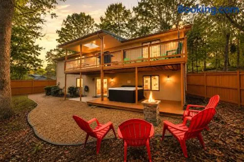 Asheville's Ultimate Retreat with Hot Tub Ping Pong Table Pool Table Lots to do Family Friendly - Image 1