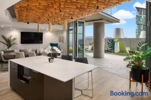 Luxury High rise Heart Bellevue - Image 1