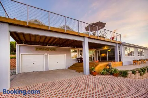 Four Seasons Guesthouse - Image 1