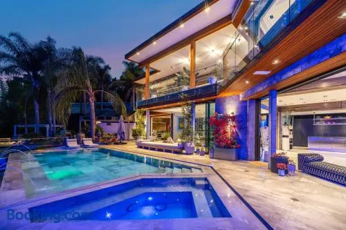 Bali Inspired Villa in Sunset Plaza - Image 1