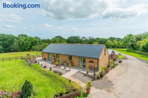 Self-contained cosy one bedroom holiday barn - Image 1