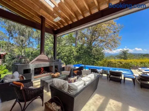 Vista al Nevado: Exceptional Home in Avandaro - Image 1