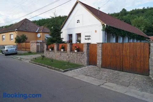 Cseresznyés Vendégház - Image 1