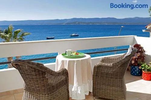 Amazing Waterfront Apartments - Image 1