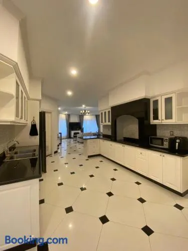 Villa Hoa Tiên Paradise - Image 1