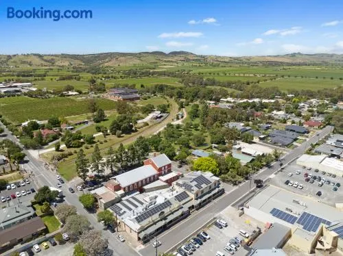 The Tanunda Club Guest Suites - Image 1