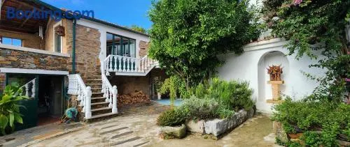 A Quinta da Colina Adega - Image 1
