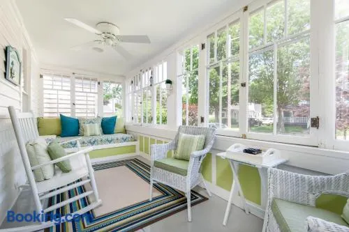 Cozy Cottage w/Sun Porch - 2 Blocks to Kids Corner & South Beach! - Image 1