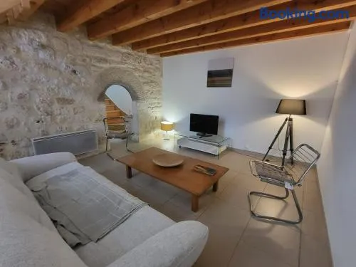 Maison en pierre rénovée - Image 1
