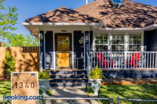 Updated Central Cottage - Image 1