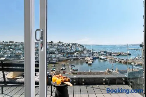 The Captain's Cottage, Brixham - Image 1