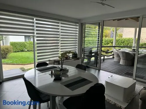 Tout confort Appartement avec terrasse 6 personnes - Proche de Disney - Image 1