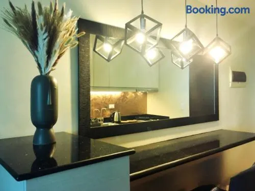 Megaworld Furnished Studio Near Mall/Marriott/ICC - Image 1