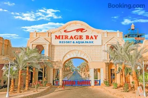 One Bedroom Chalet Mirage Bay - Image 1